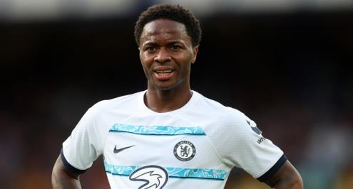 الأزمة تتفاقم.. استبعاد سترلينج مجددا من قائمة تشيلسي